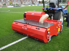 ÚDRŽBA UMELÉHO TRÁVNIKA